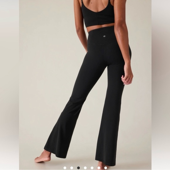 Athleta Pants - Athleta Elation Flare Pant size XXS